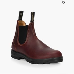 Burgundy classic Blundstone boots aus size 4.5